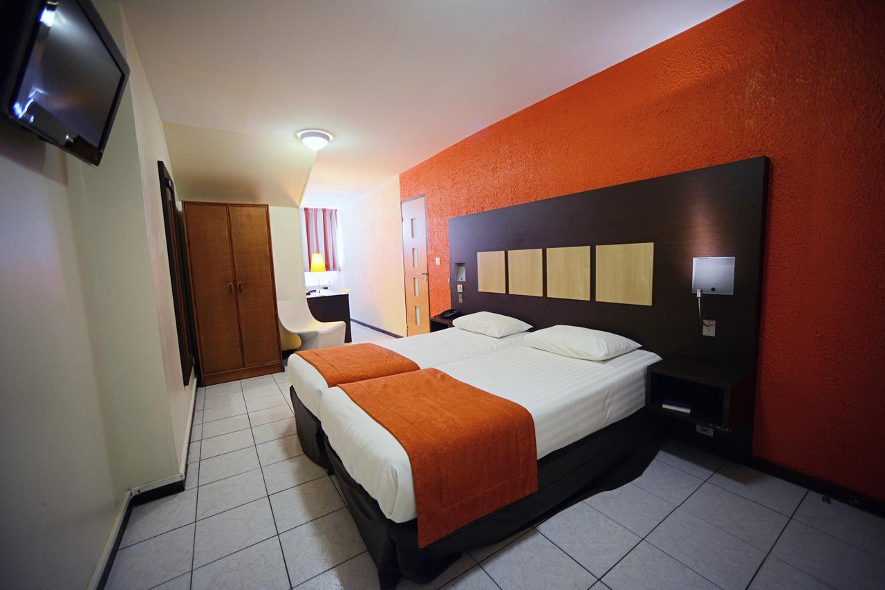 Central Hotel Cayenne Esterno foto
