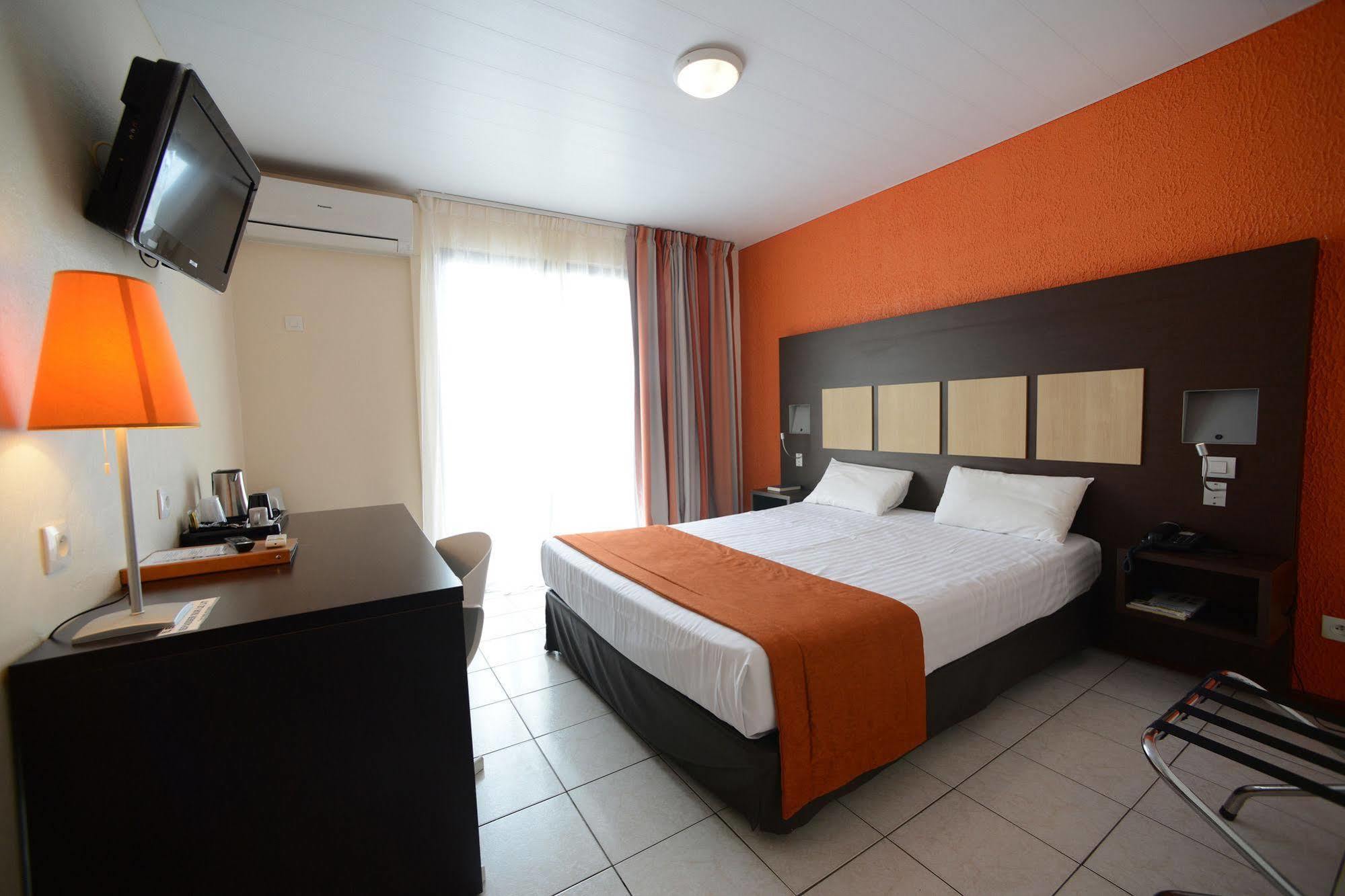 Central Hotel Cayenne Esterno foto